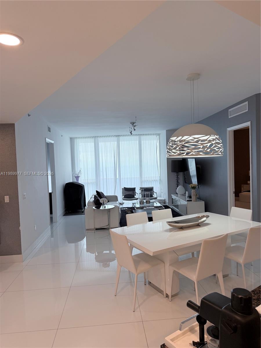 TDR TOWER III CONDO - Residential