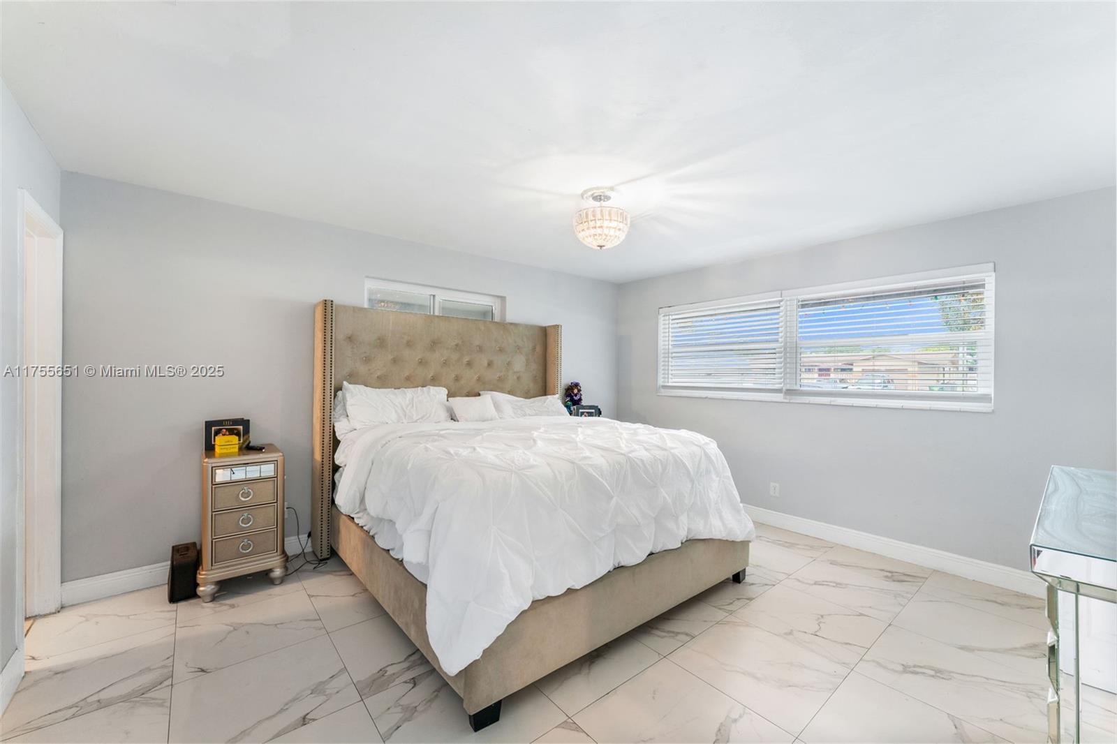 LAKE TAHOE ESTATES - Residential