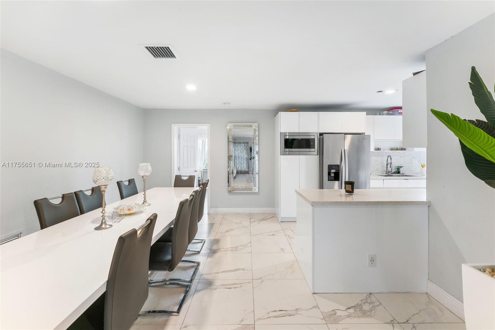 LAKE TAHOE ESTATES - Residential