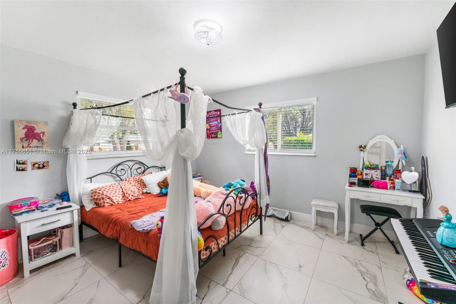 LAKE TAHOE ESTATES - Residential