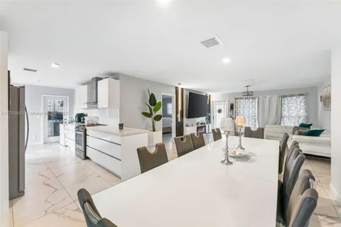 2751 NW 26th Ave, Oakland Park, FL 33311 - MLS#: A11755651