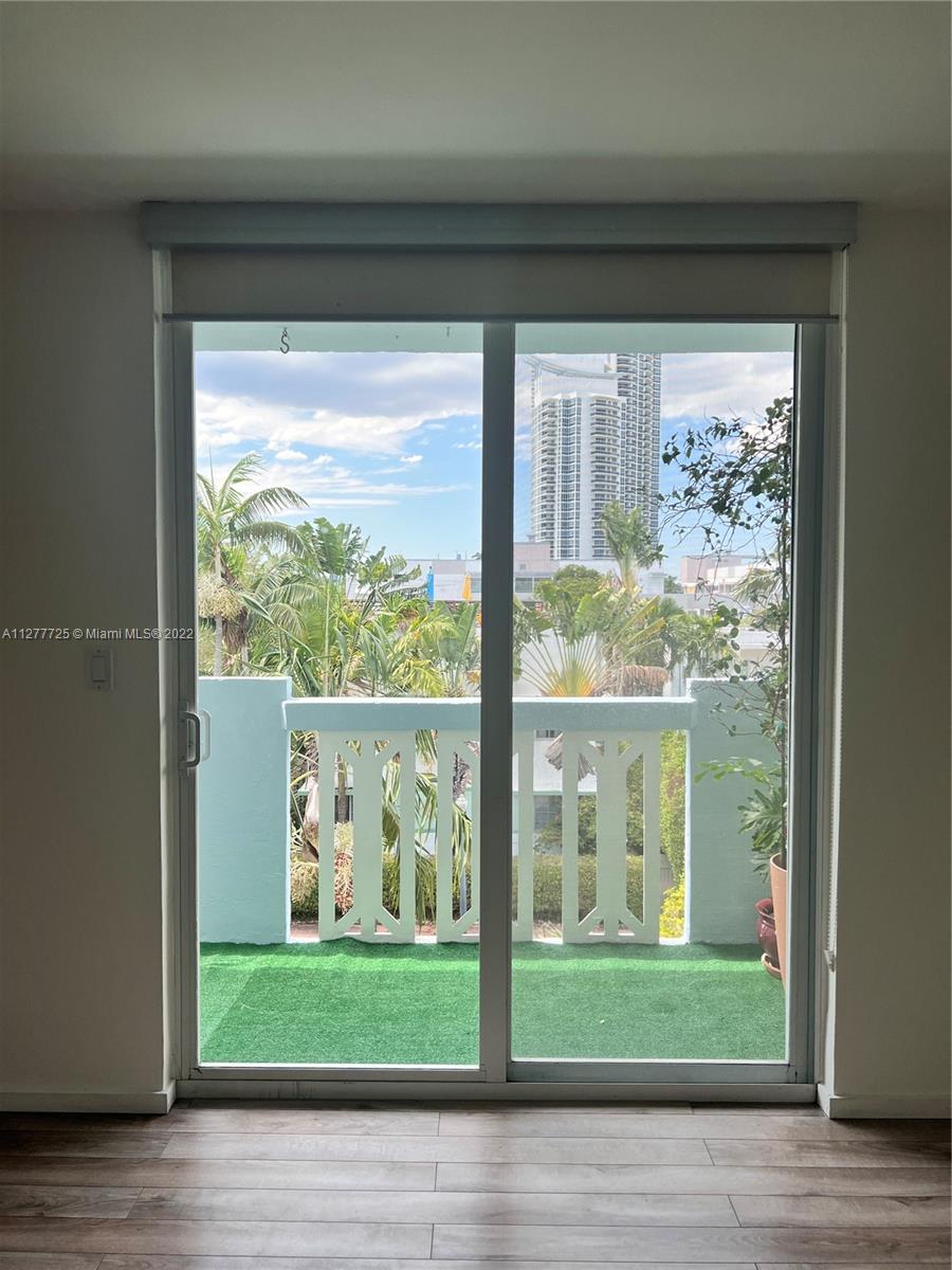 JEFFERSON MANOR CONDO - Residential Lease