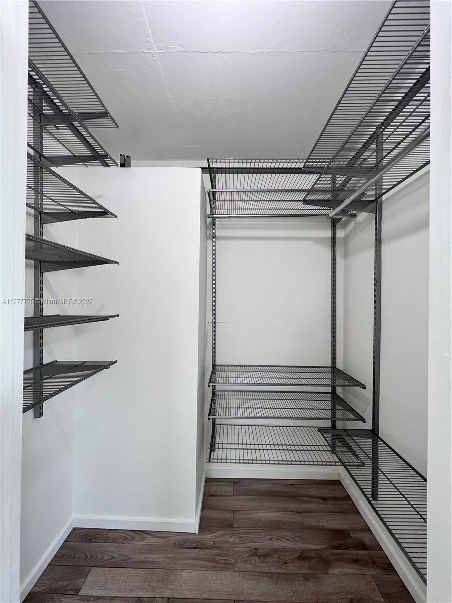 JEFFERSON MANOR CONDO - Residential Lease