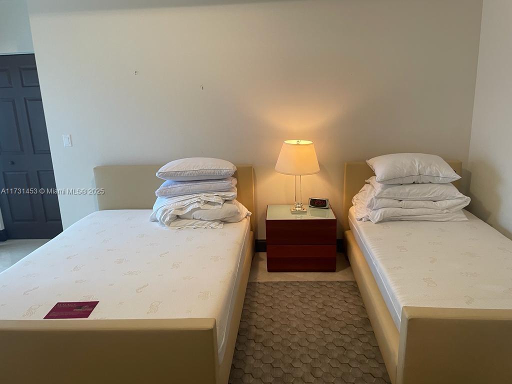 TDR TOWER III CONDO - Residential Lease