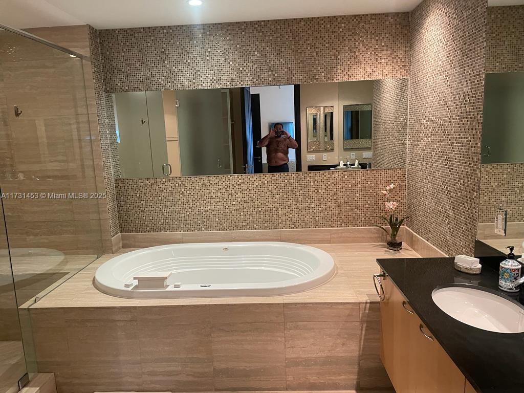 TDR TOWER III CONDO - Residential Lease