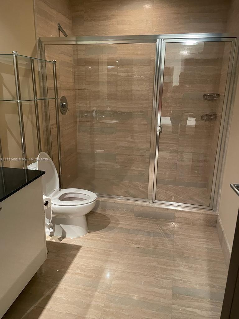 TDR TOWER III CONDO - Residential Lease