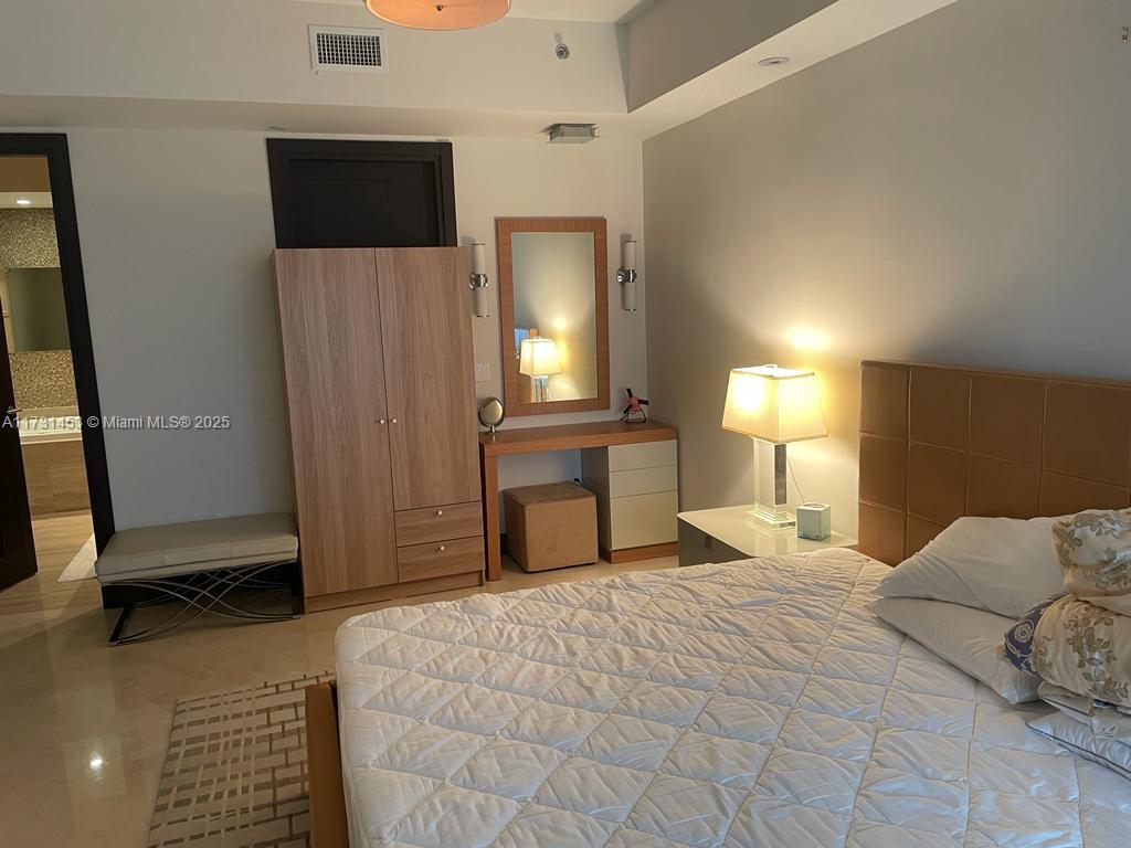 TDR TOWER III CONDO - Residential Lease