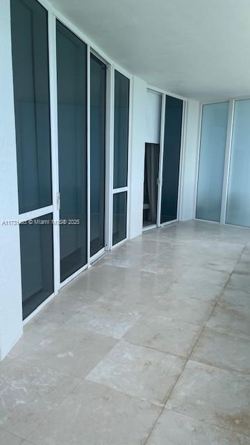 TDR TOWER III CONDO - Residential Lease