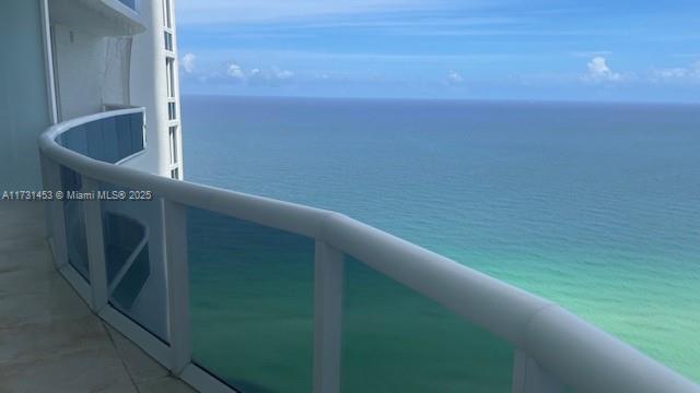 TDR TOWER III CONDO - Residential Lease