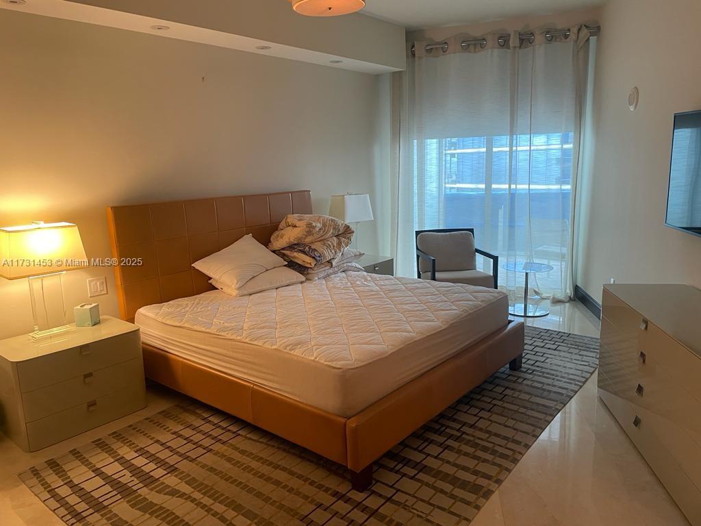 TDR TOWER III CONDO - Residential Lease