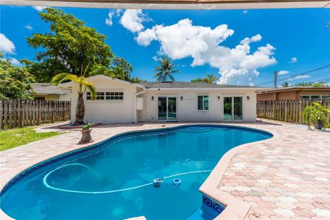Photo of 4911 SW 29th Ter, Dania Beach, FL 33312 (MLS # A11827835)