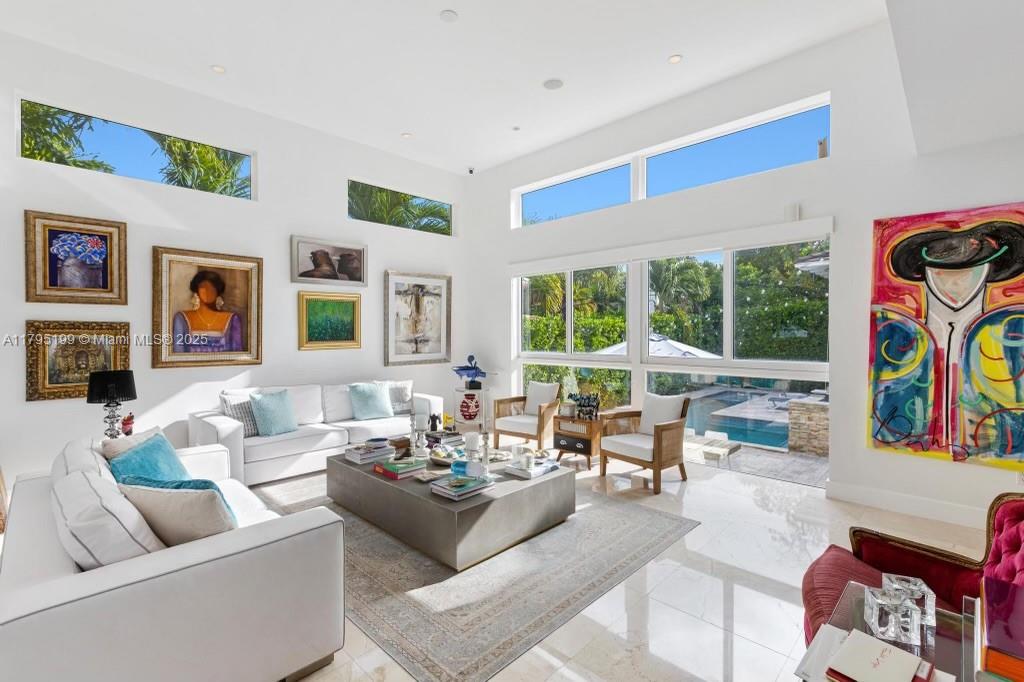 BISCAYNE KEY ESTATES - Residential Lease