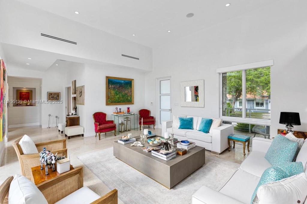 BISCAYNE KEY ESTATES - Residential Lease