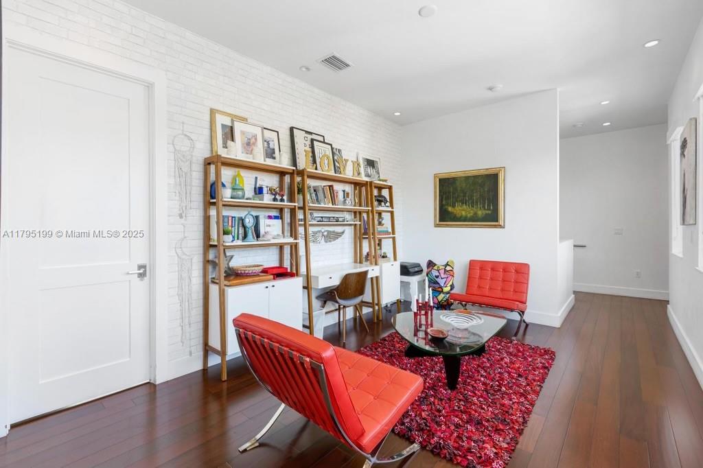 BISCAYNE KEY ESTATES - Residential Lease