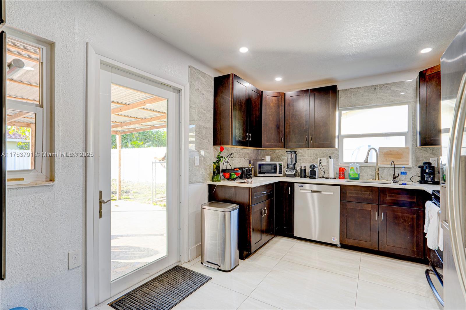 WESTFIELD AT WPB - Residential Lease