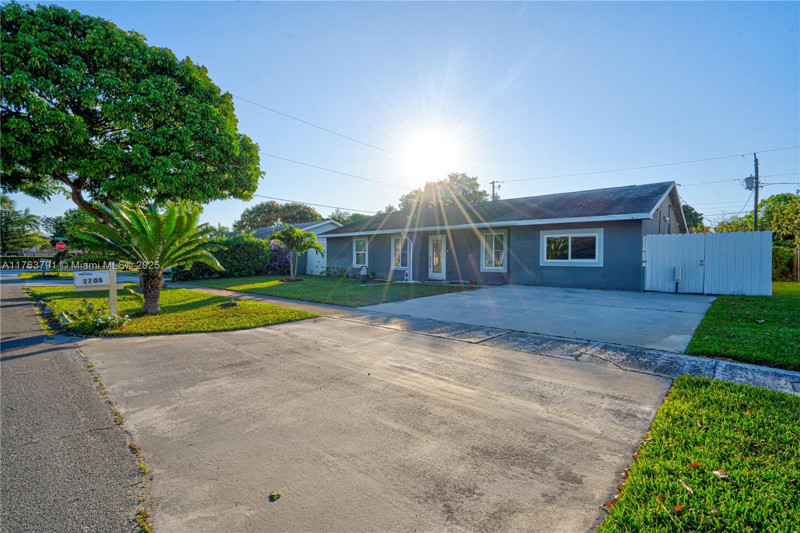 WESTFIELD AT WPB - Residential Lease