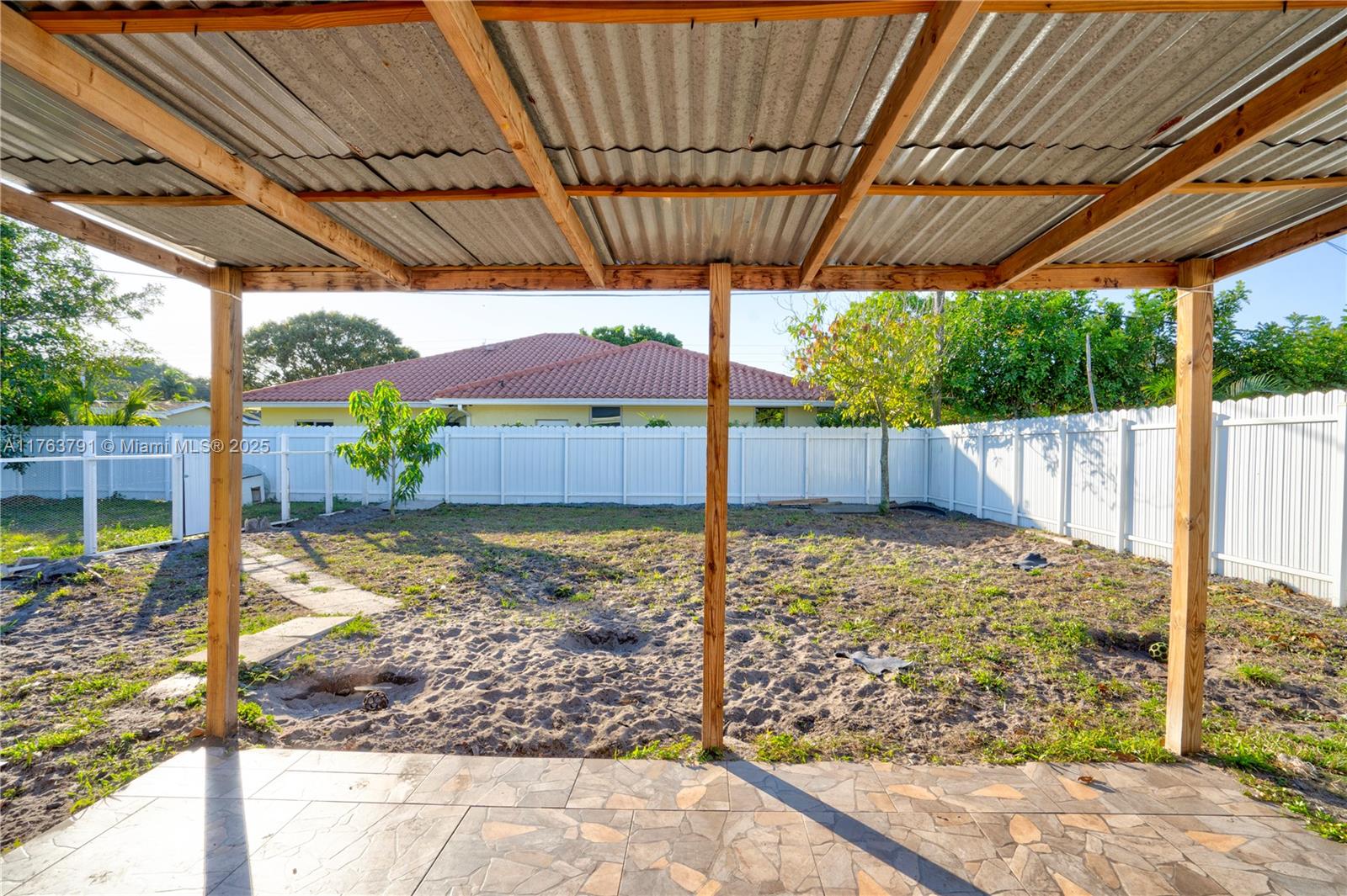 WESTFIELD AT WPB - Residential Lease