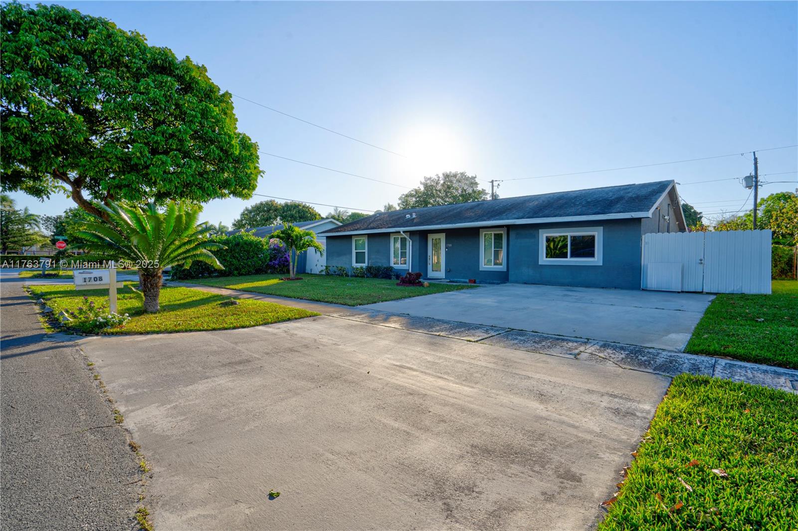 WESTFIELD AT WPB - Residential Lease
