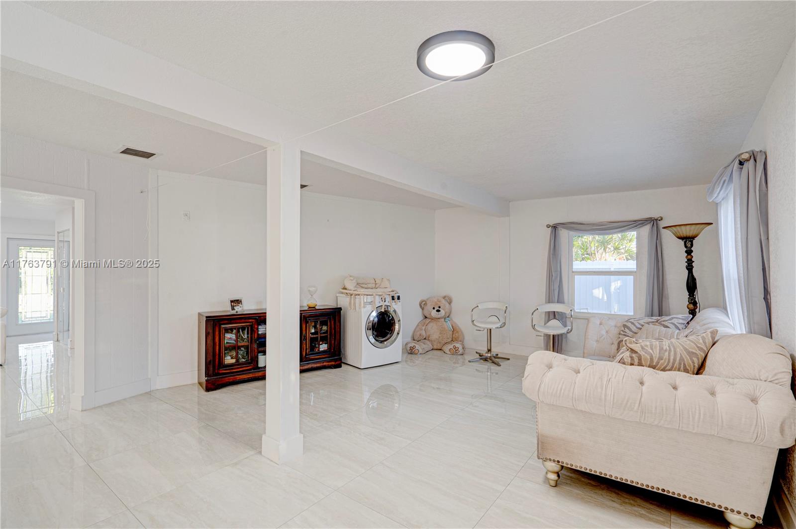 WESTFIELD AT WPB - Residential Lease