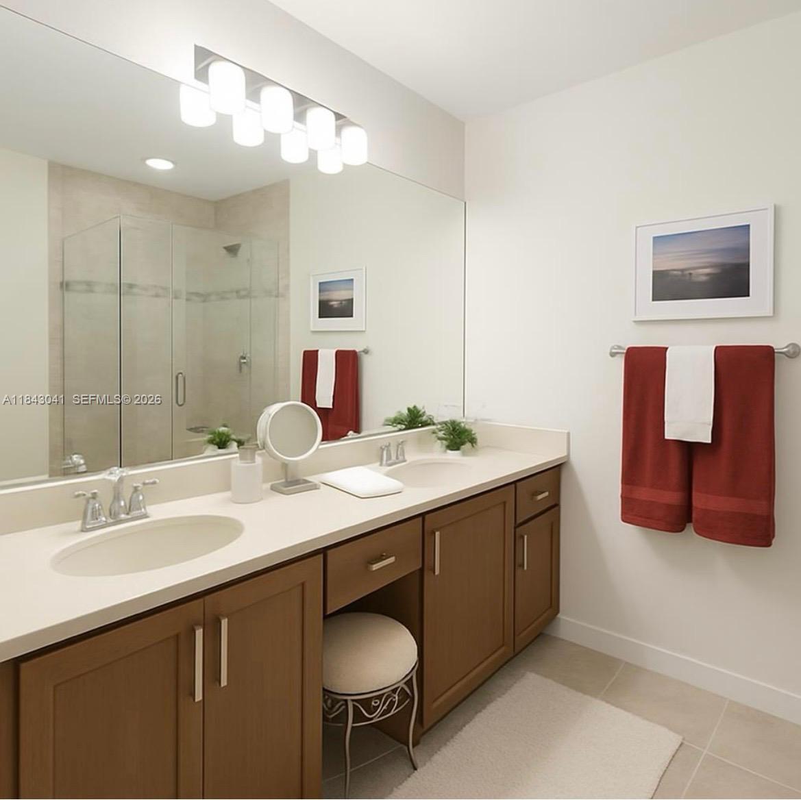 THE TOWERS OF QUAYSIDE CO - Residential