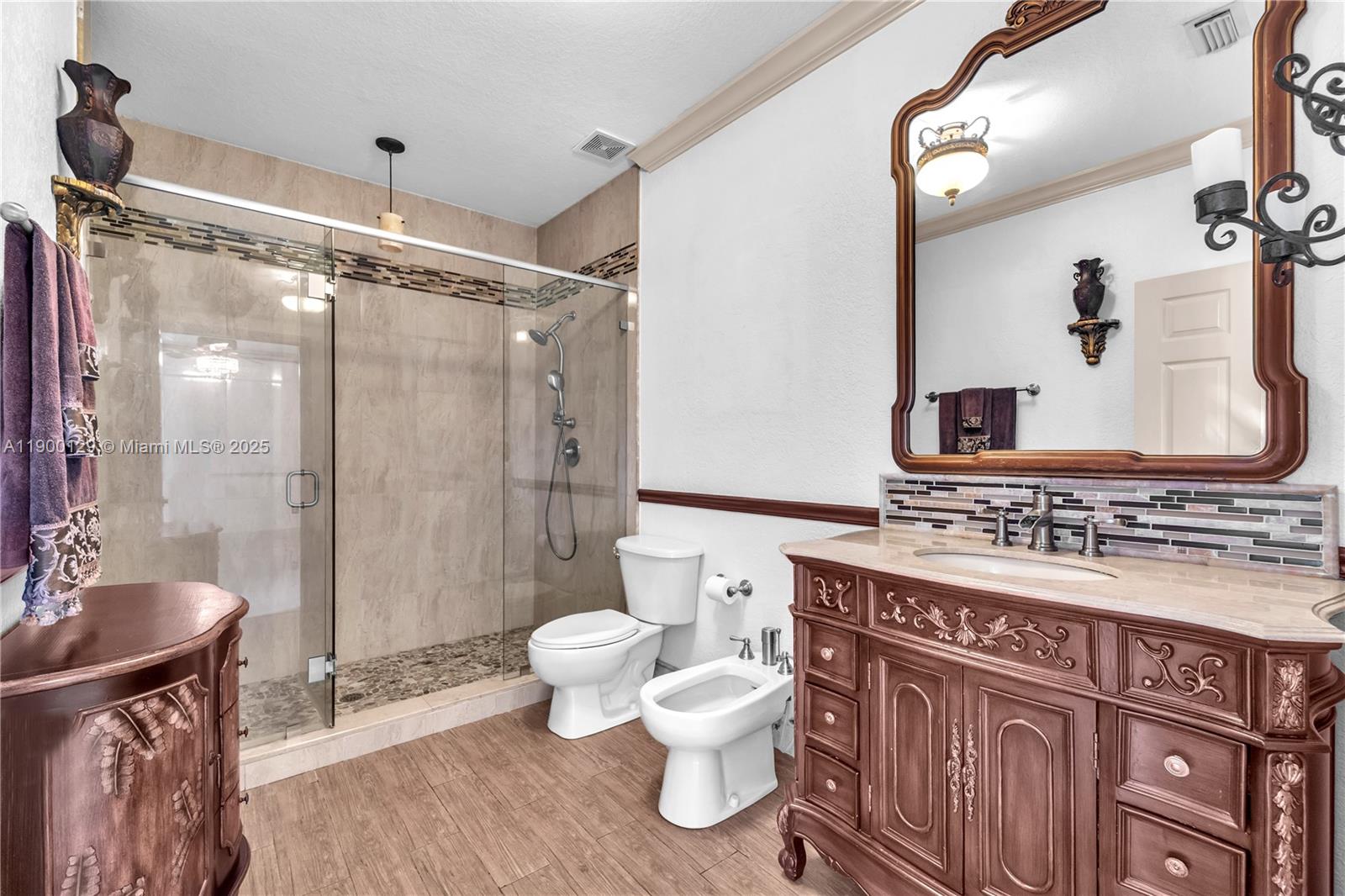 RAULS PLACE AT OASIS - Residential