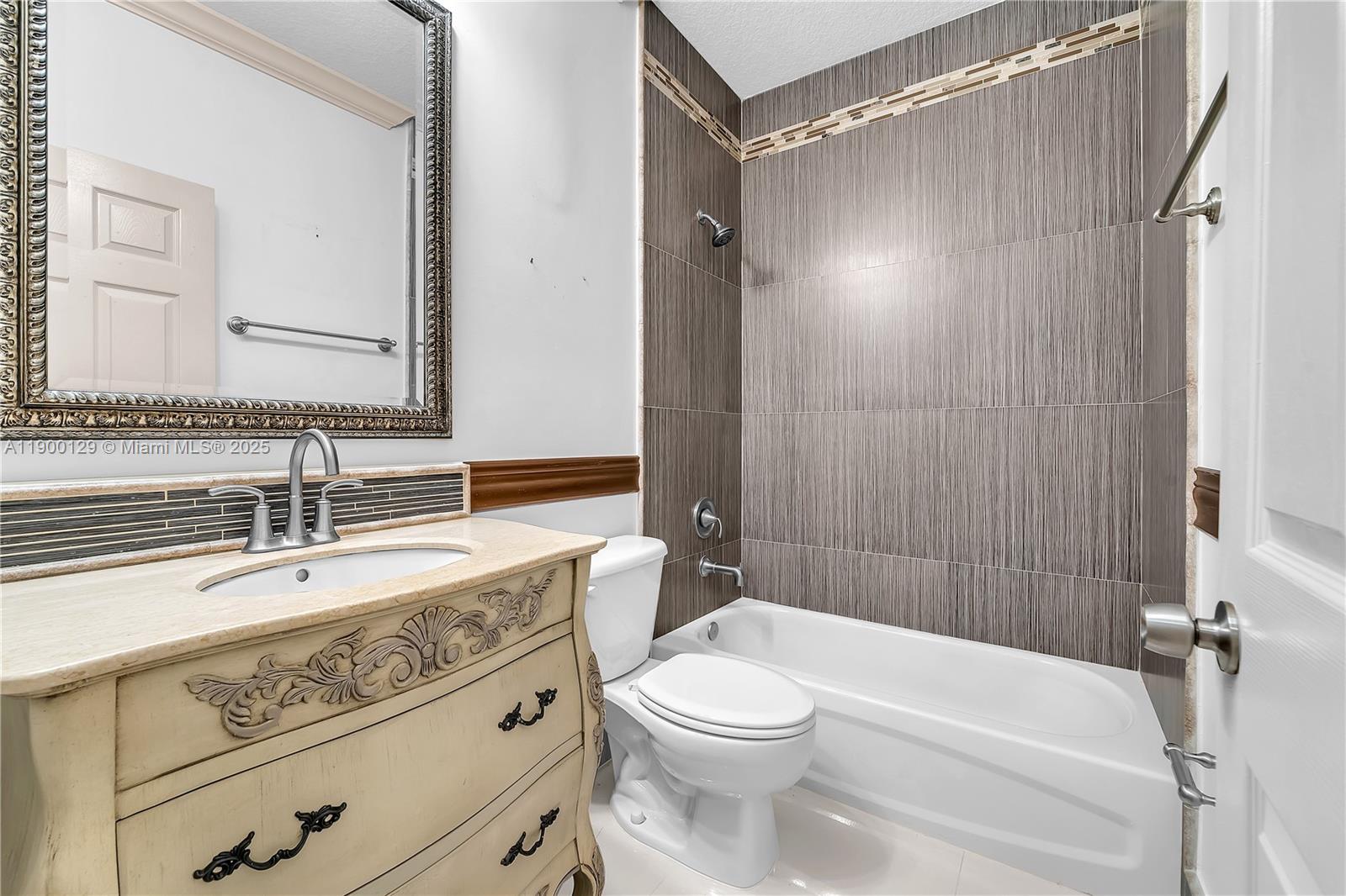 RAULS PLACE AT OASIS - Residential