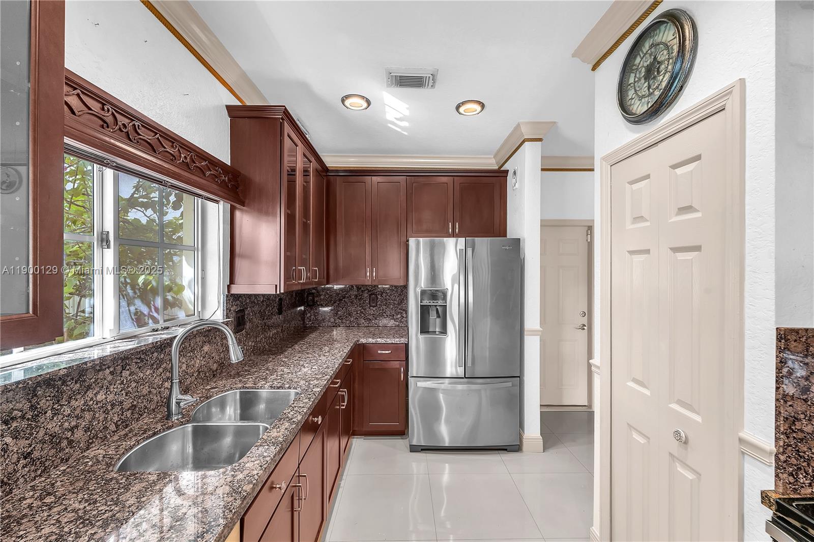 RAULS PLACE AT OASIS - Residential