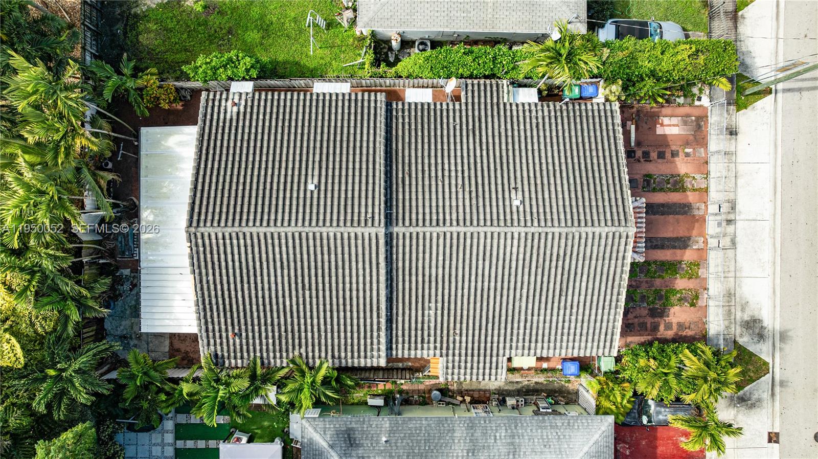 OSCEOLA GROVES - Residential Income