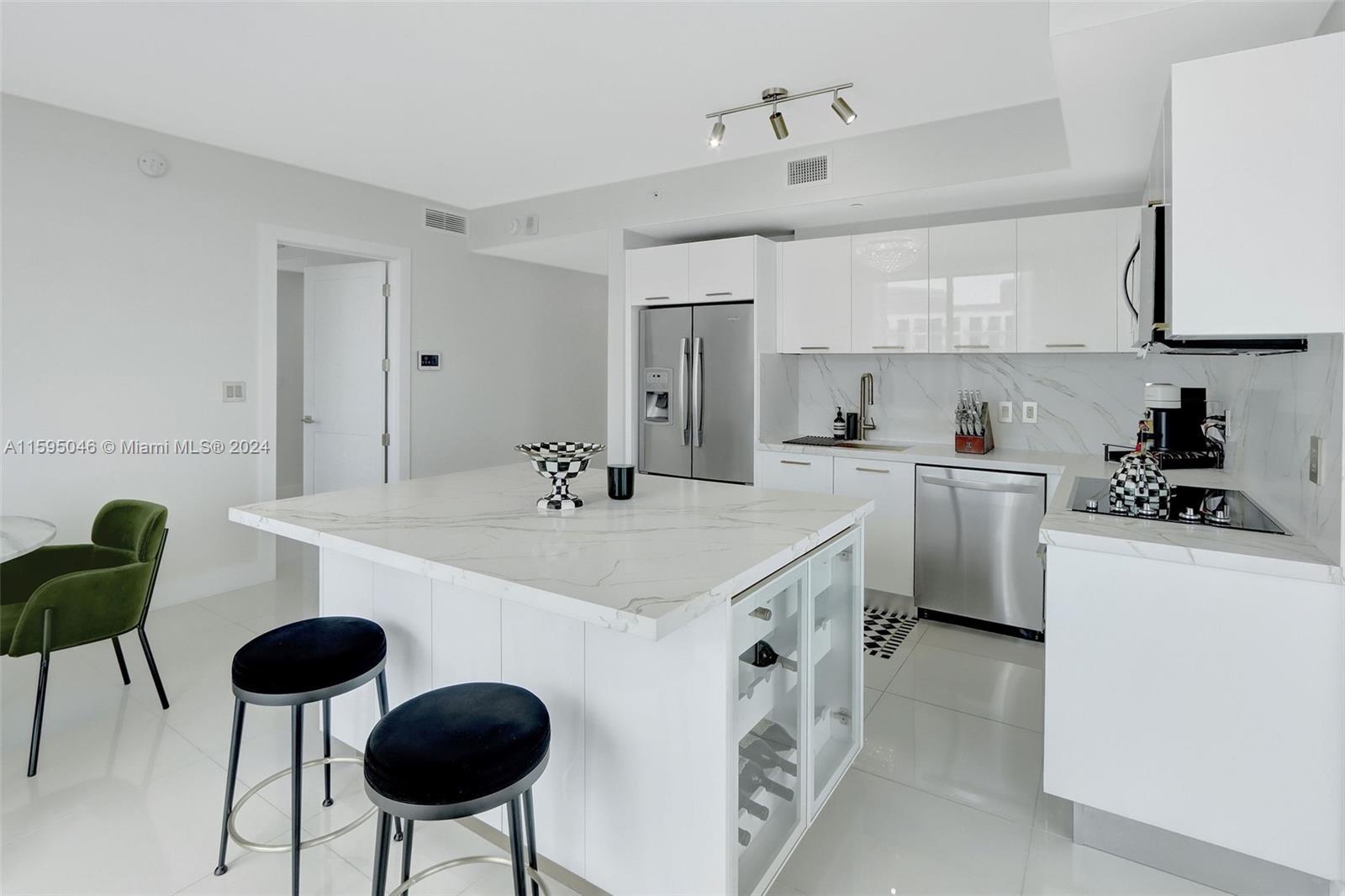 5252 PASEO CONDO - Residential