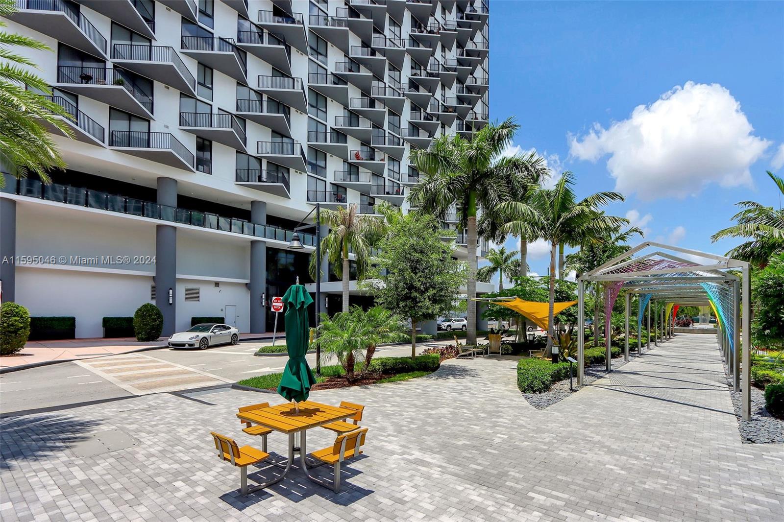 5252 PASEO CONDO - Residential