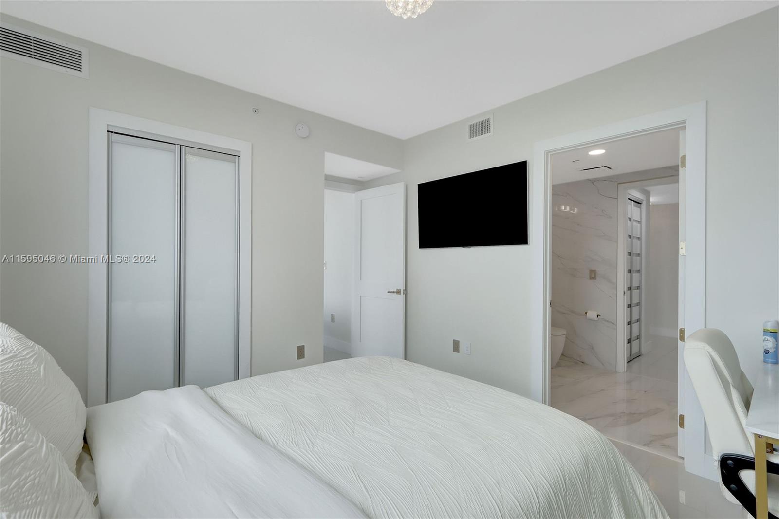 5252 PASEO CONDO - Residential