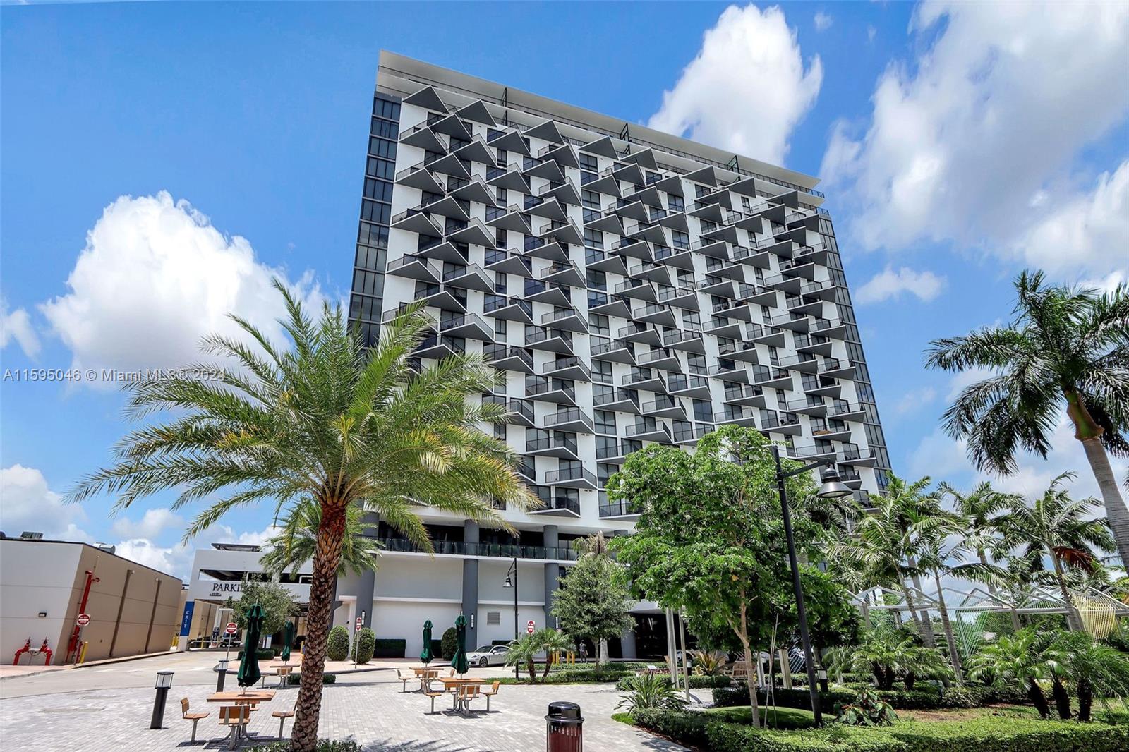 5252 PASEO CONDO - Residential