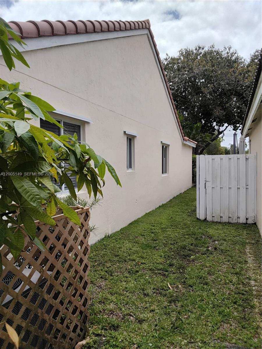519 Talavera Rd