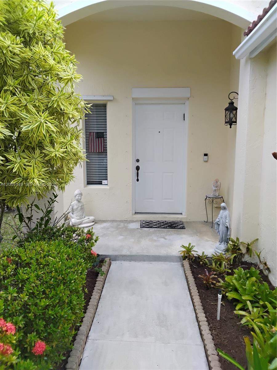 519 Talavera Rd