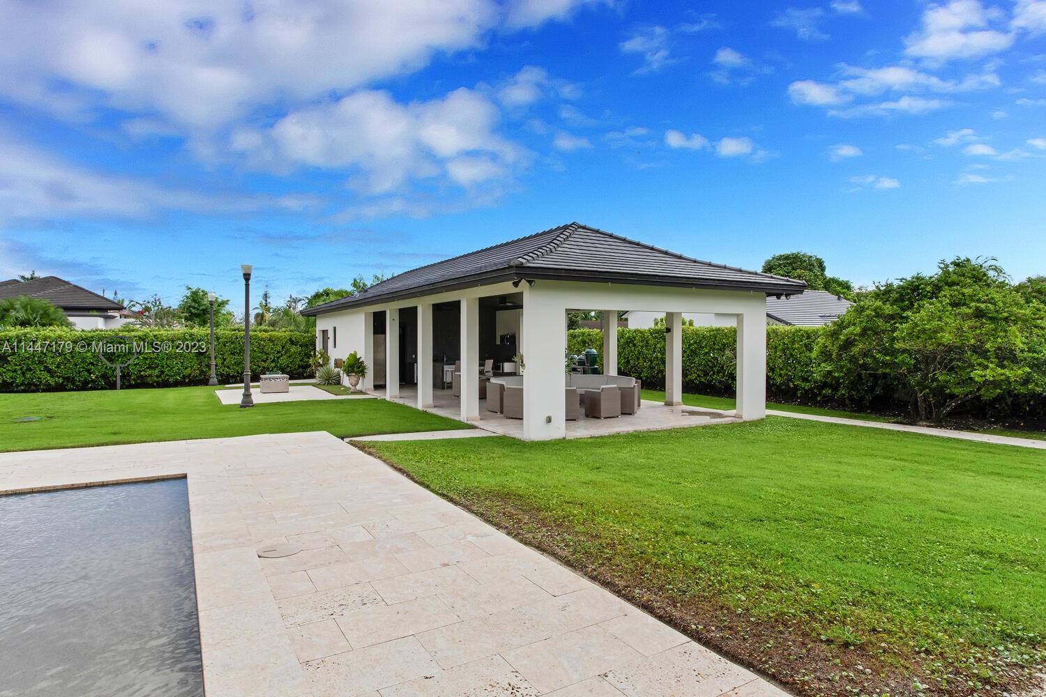 BIRD ROAD FARMSITES - Residential