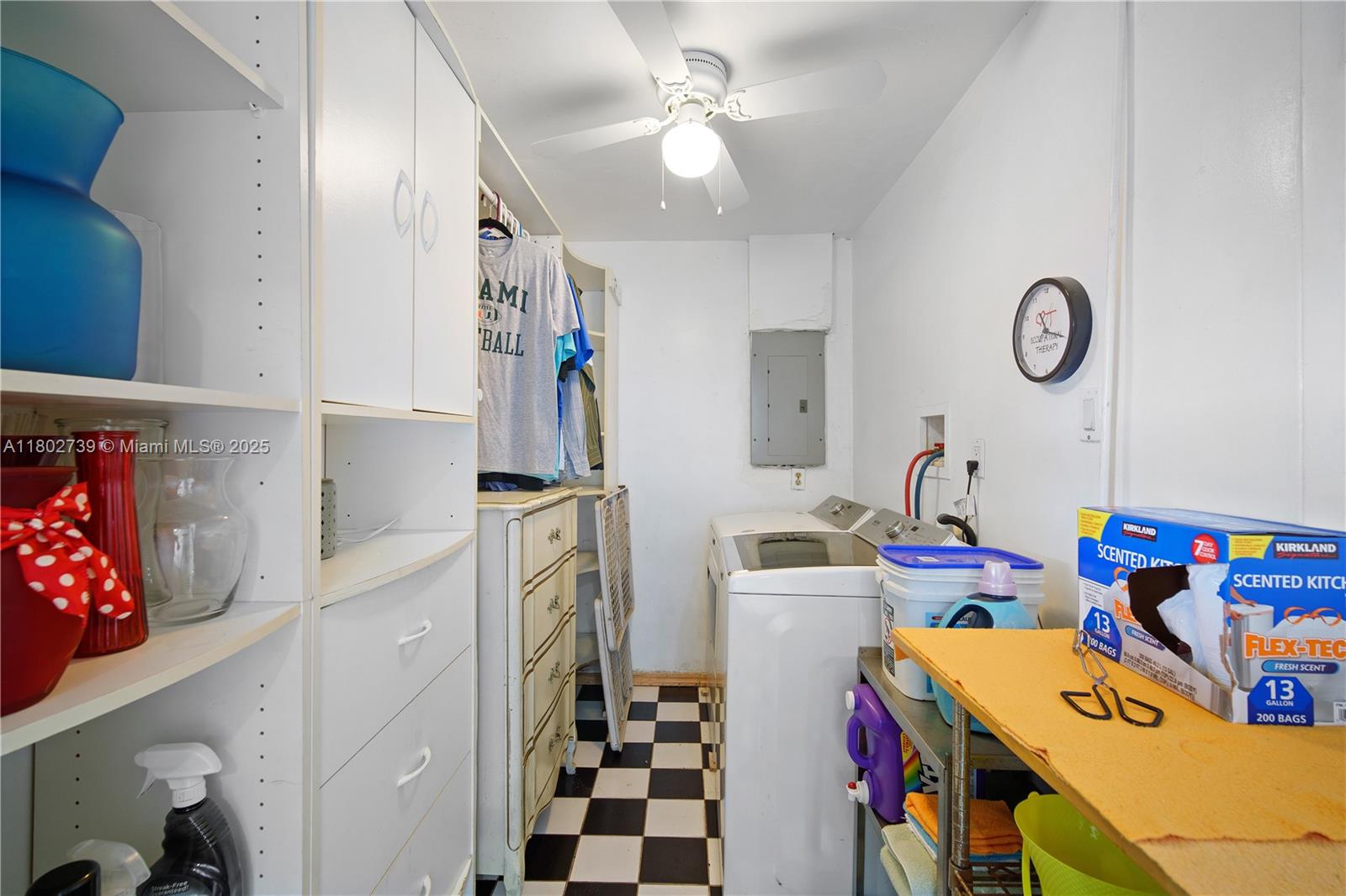 PALM LAKES SEC 1 - Residential Lease