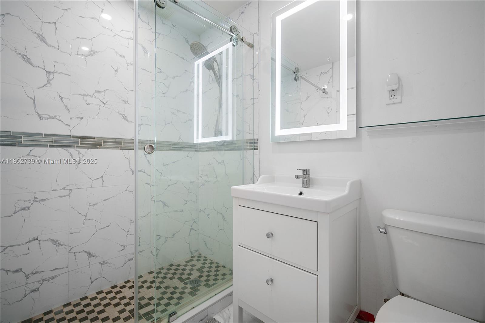 PALM LAKES SEC 1 - Residential Lease