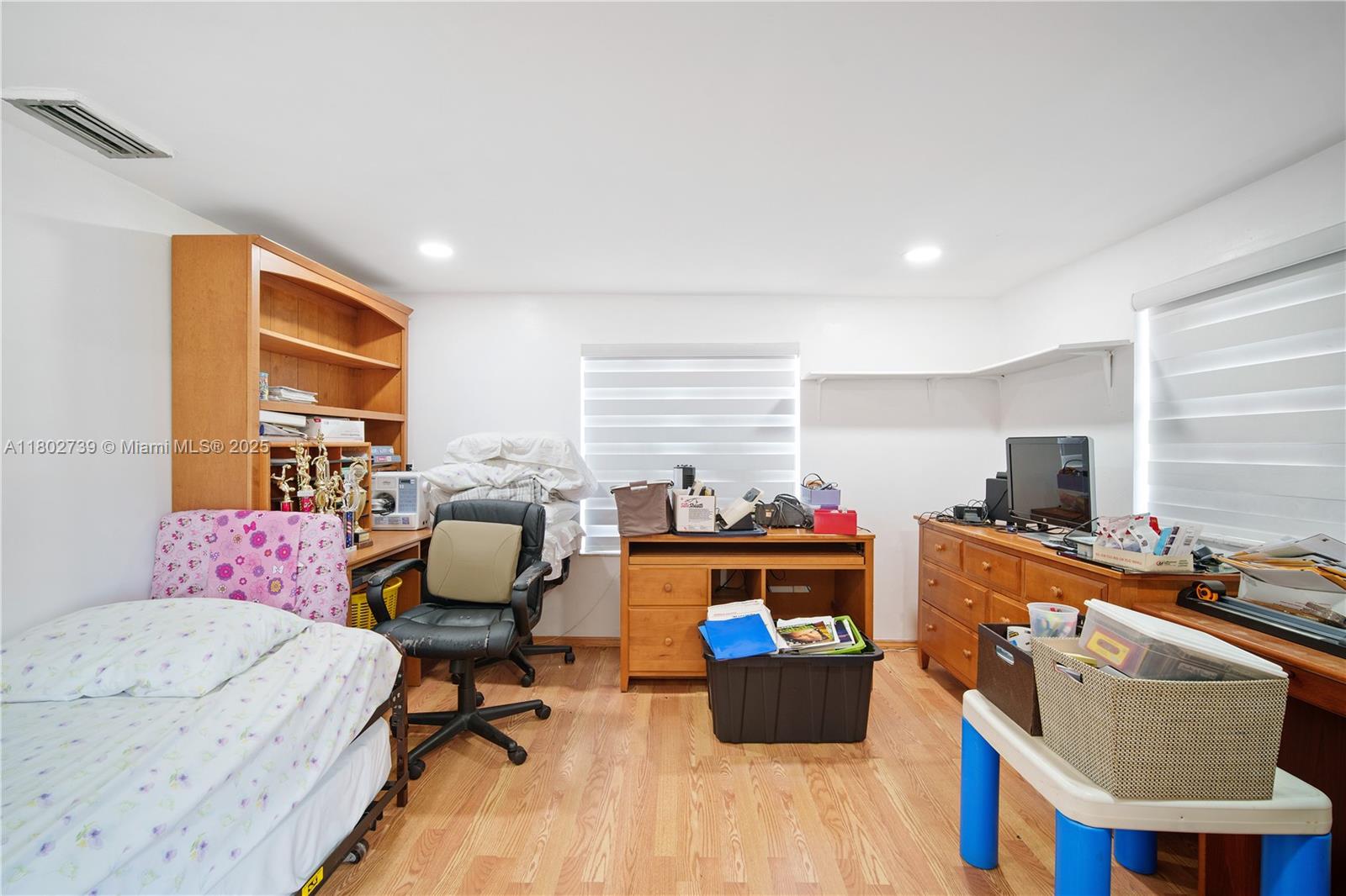 PALM LAKES SEC 1 - Residential Lease
