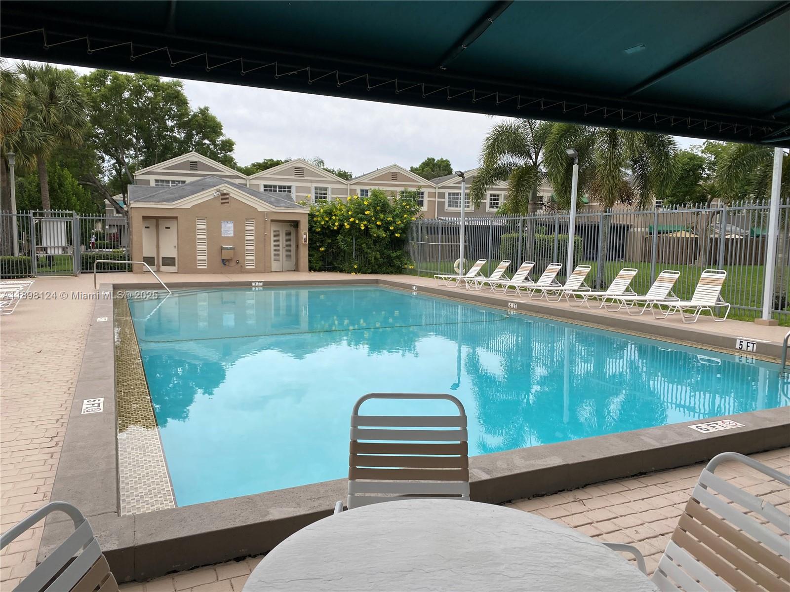 FLAMINGO GARDENS PHASE FO - Residential Lease