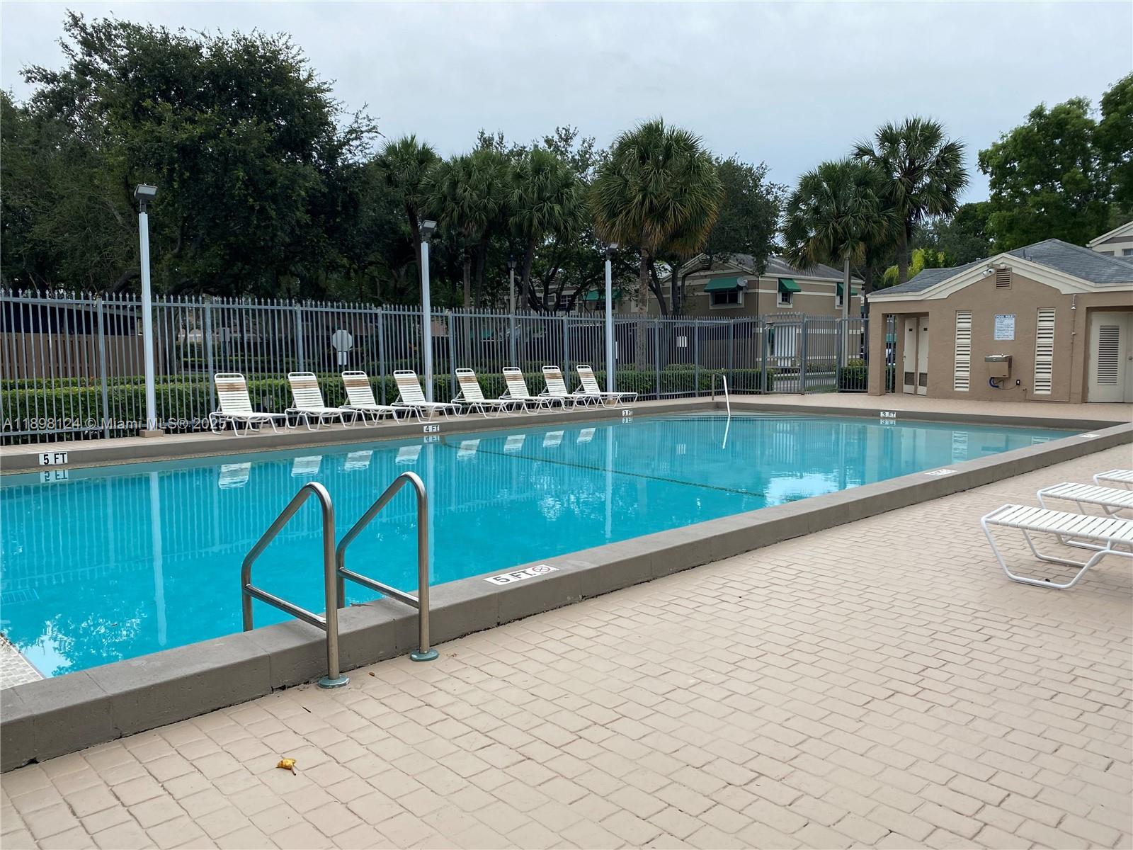 FLAMINGO GARDENS PHASE FO - Residential Lease