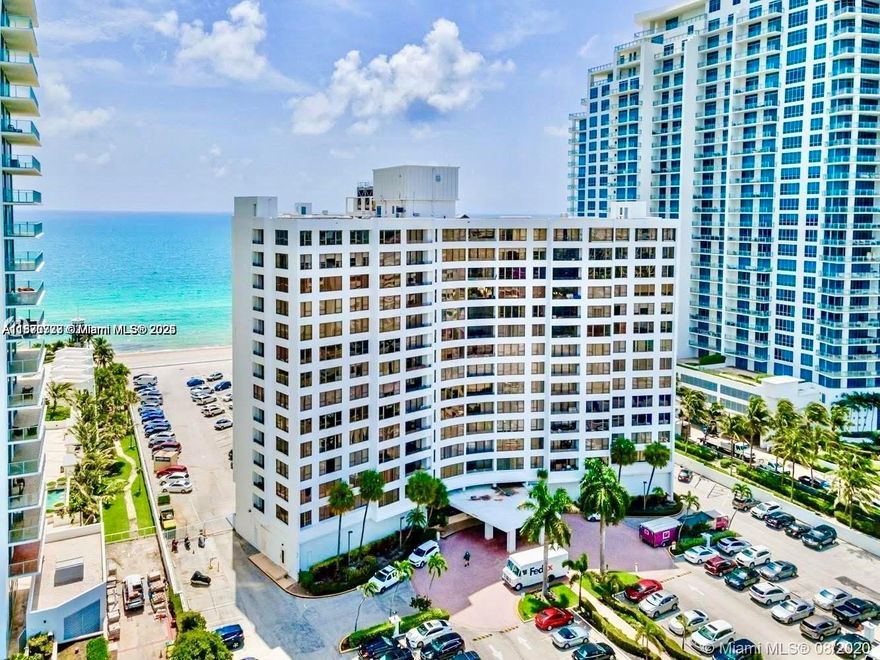 Beautiful  completely furnished condo with ocean views, Featuring relaxing pool area, gym, club house, barbecue area, cabanas at the beach, restaurant, valet parking and more. Minutes to Aventura Mall, Gulfstream Race Park and Casino. Available for 12 months from October 1st 2025, Also short term