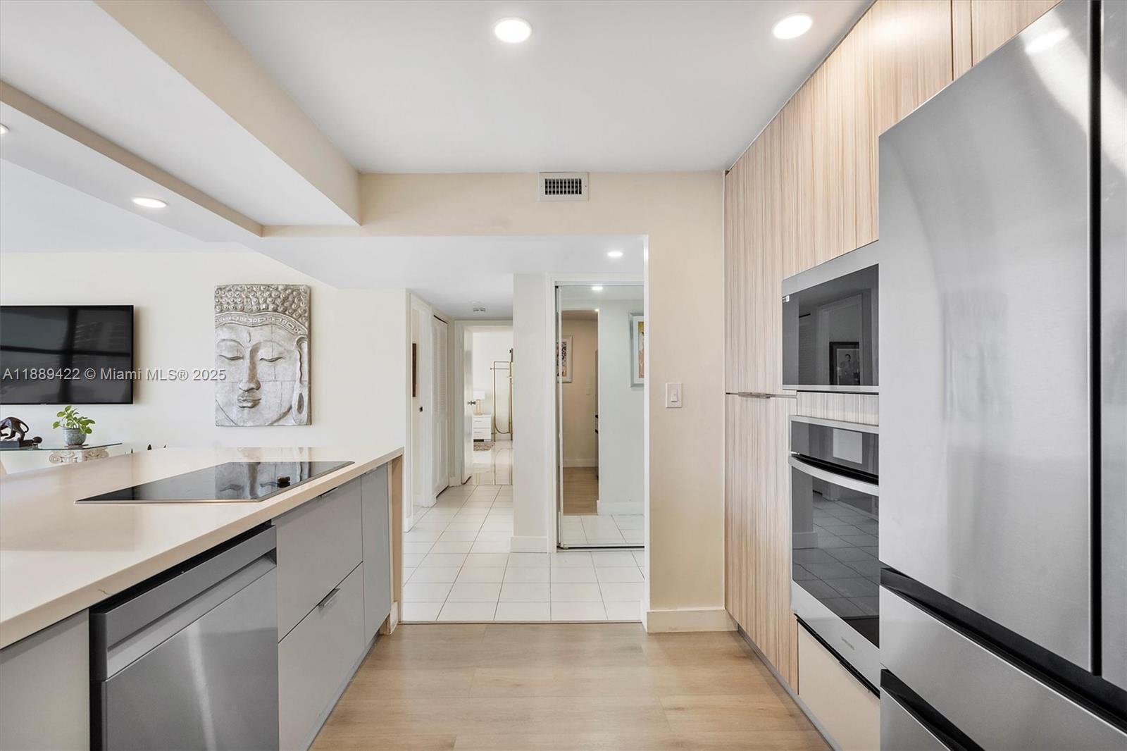 TOWERS OF OCEANVIEW SOUTH - Residential
