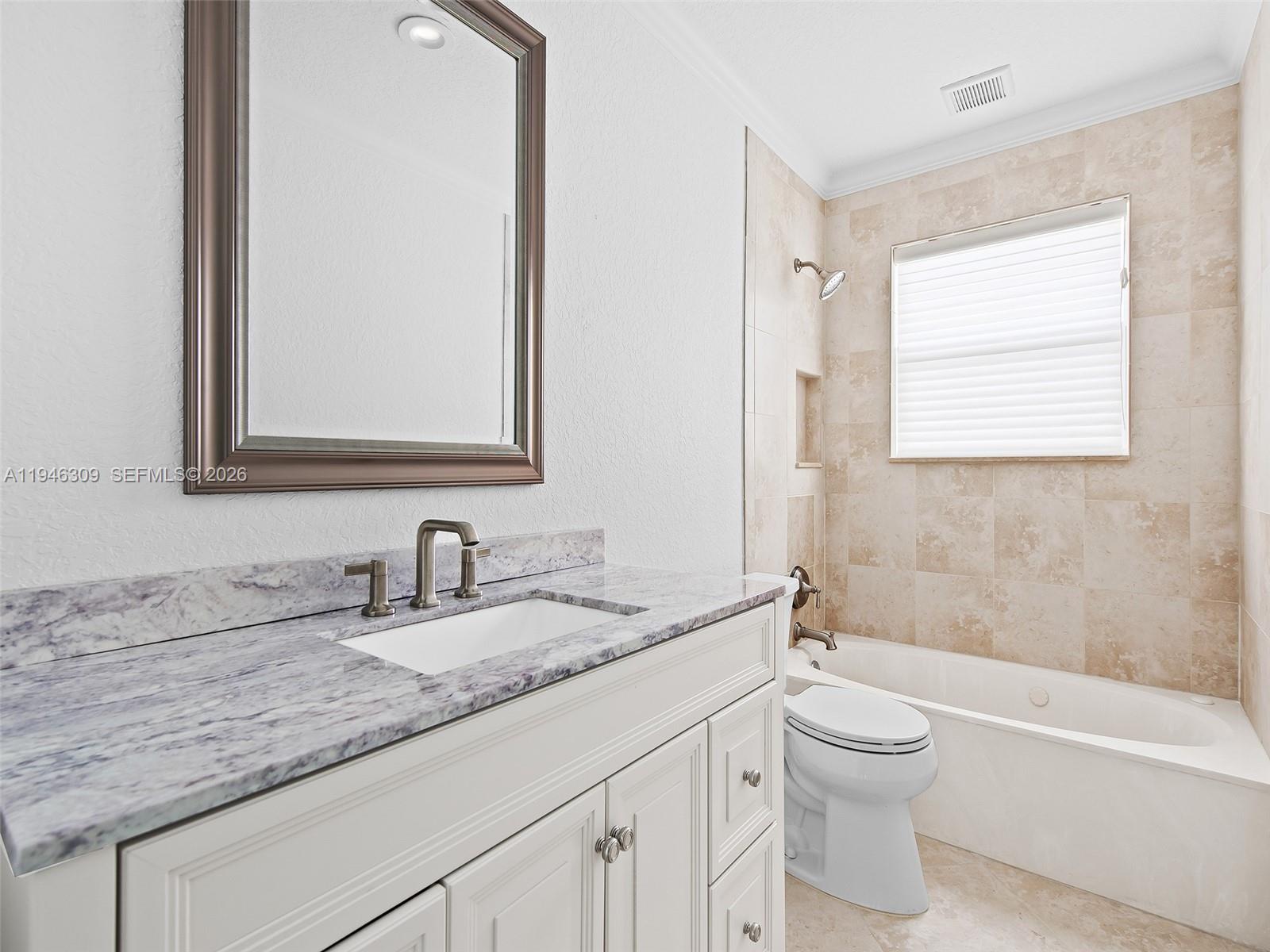 IMPERIAL POINT 4TH SEC - Residential