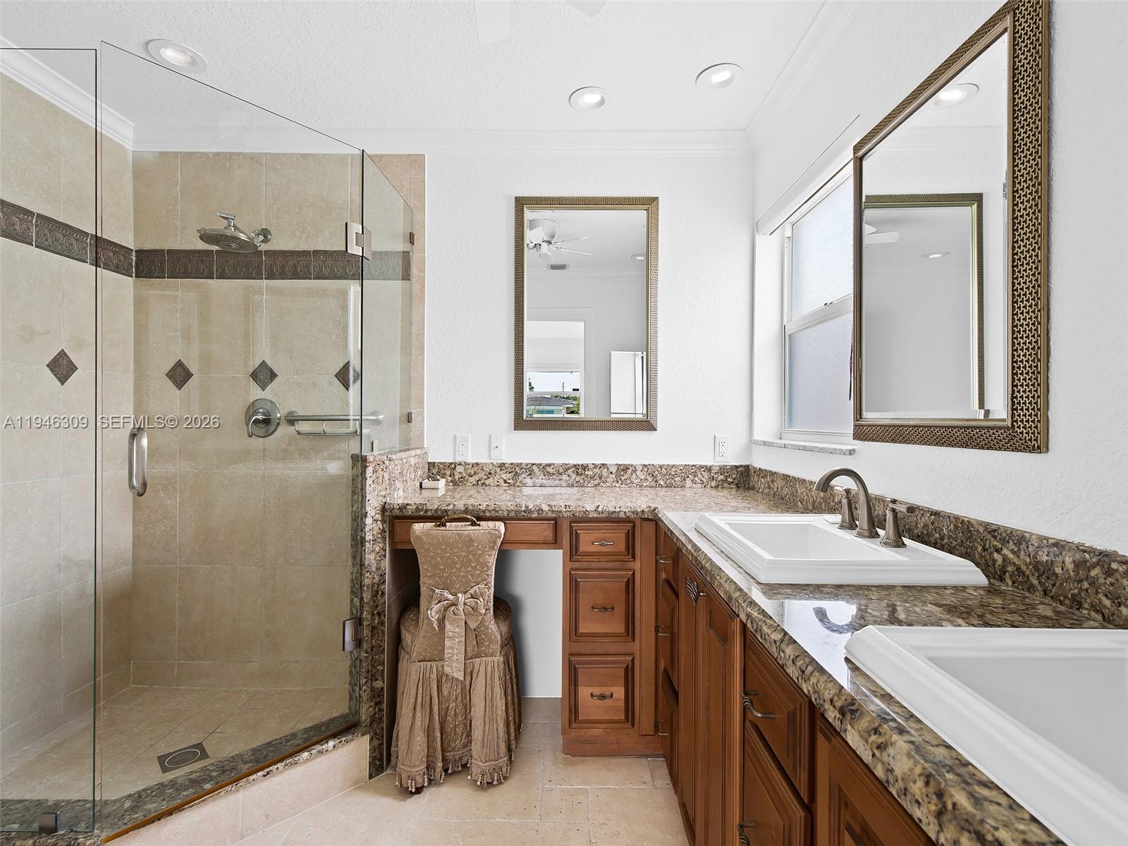 IMPERIAL POINT 4TH SEC - Residential