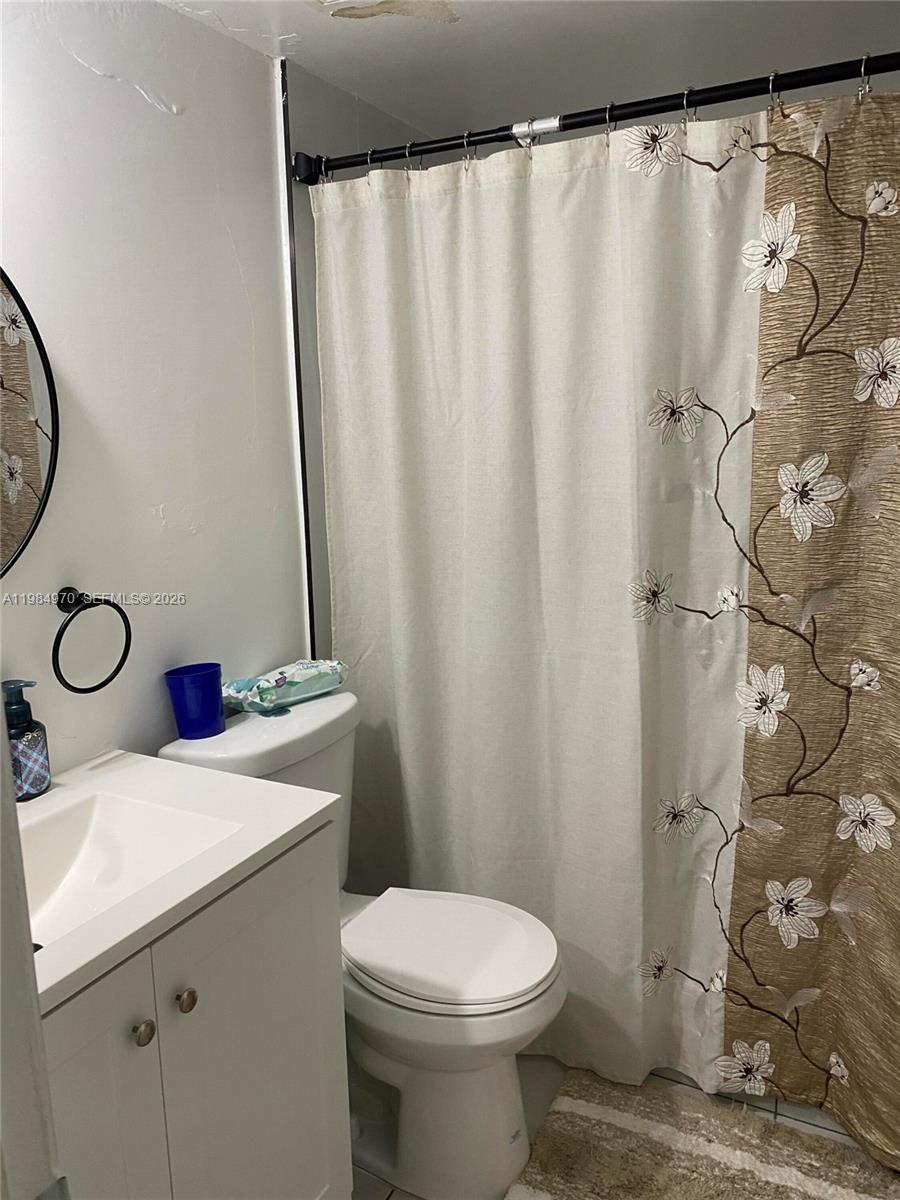 CASTILLIAN CLUB CONDO - Residential