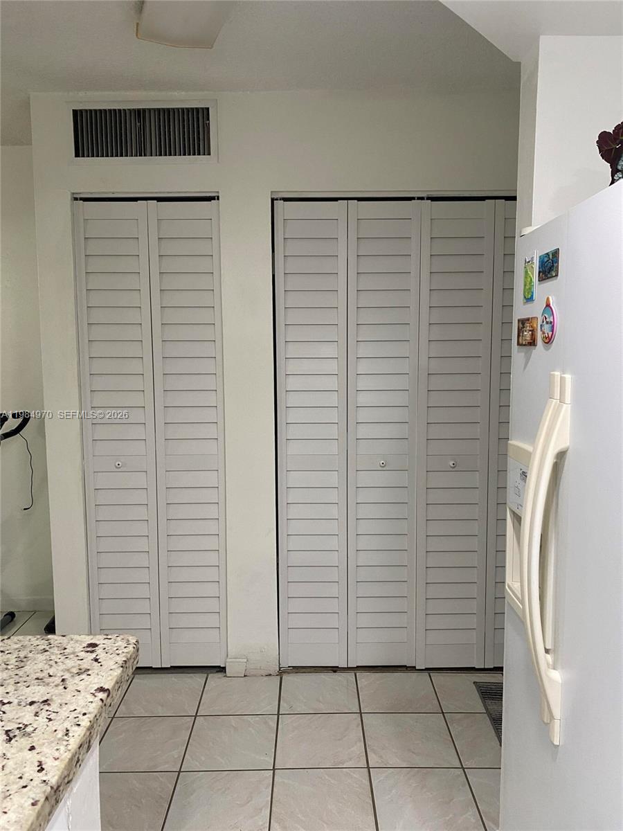 CASTILLIAN CLUB CONDO - Residential