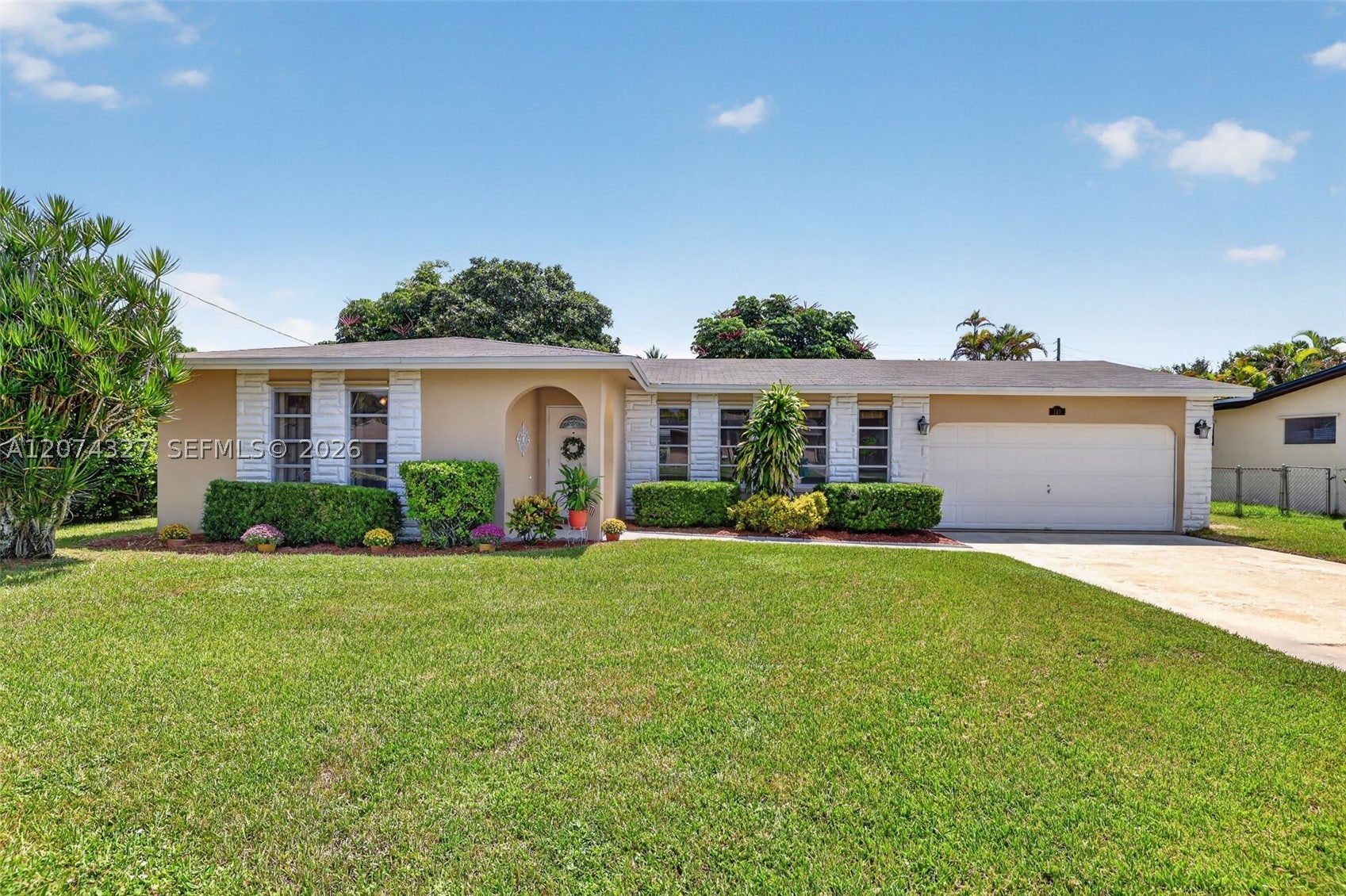 148 SW 126th Ave