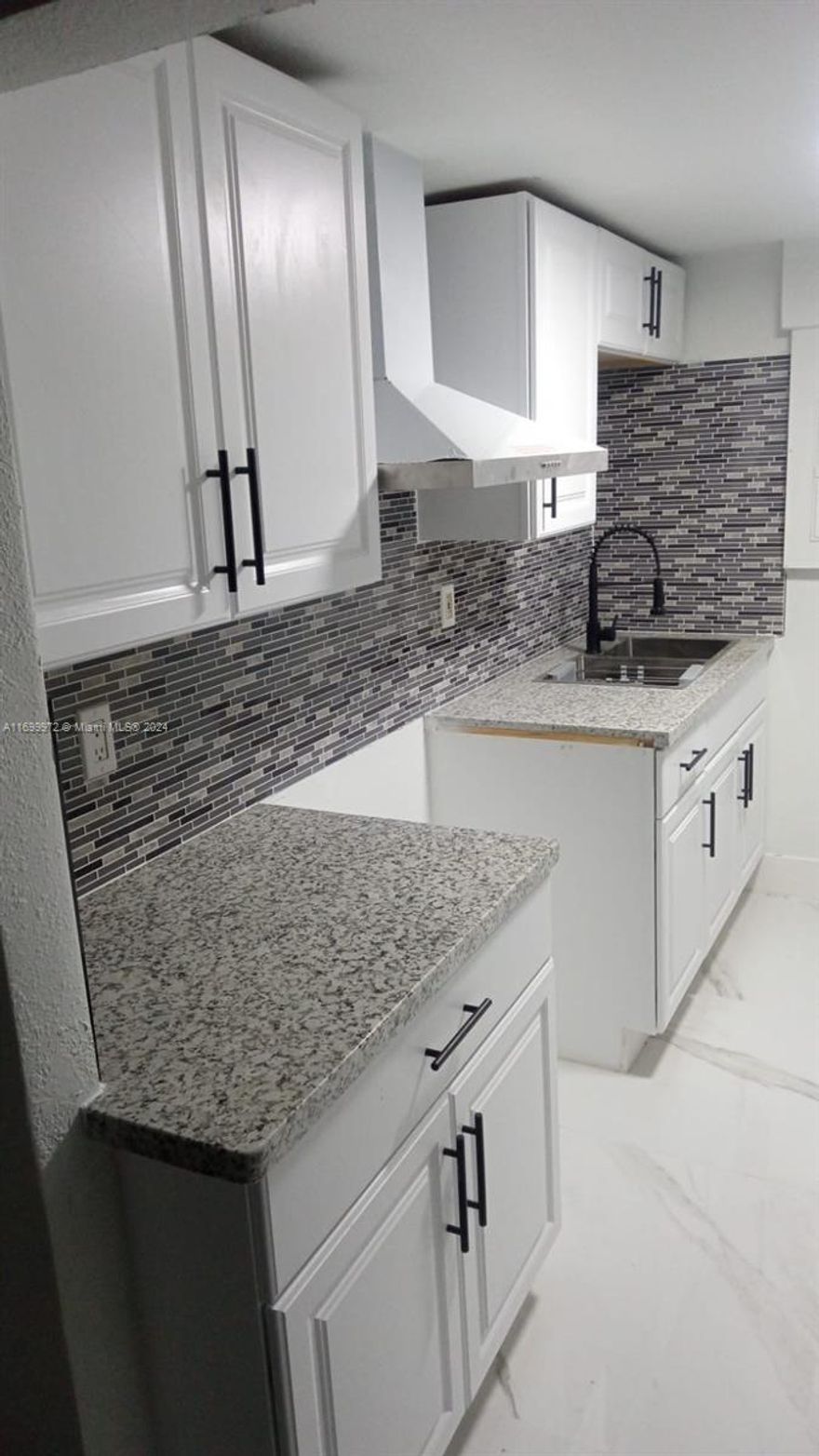 Remodeled Home! New Floor, New bathrooms, New Kitchen