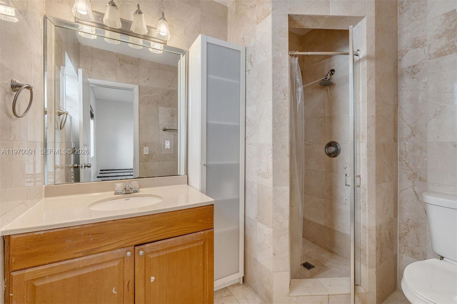 EVENING STAR CONDO - Residential