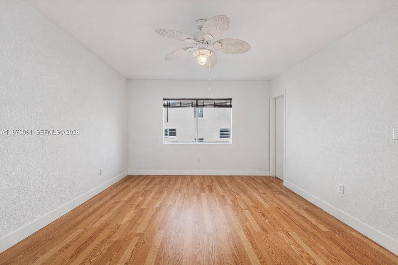 EVENING STAR CONDO - Residential